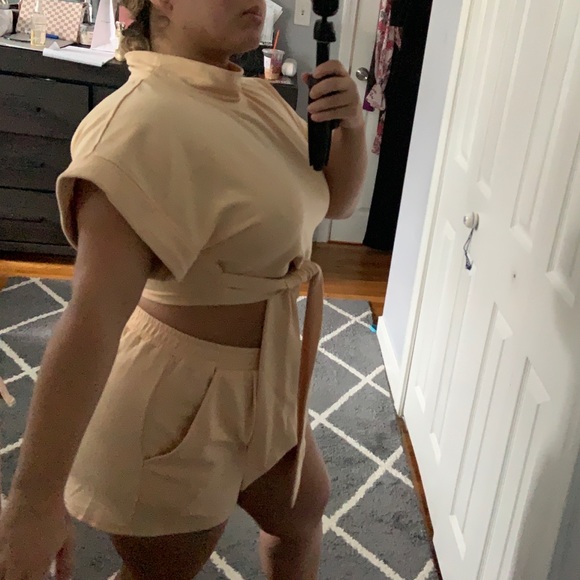 Collete Short Lounge Set - Picture 2 of 4